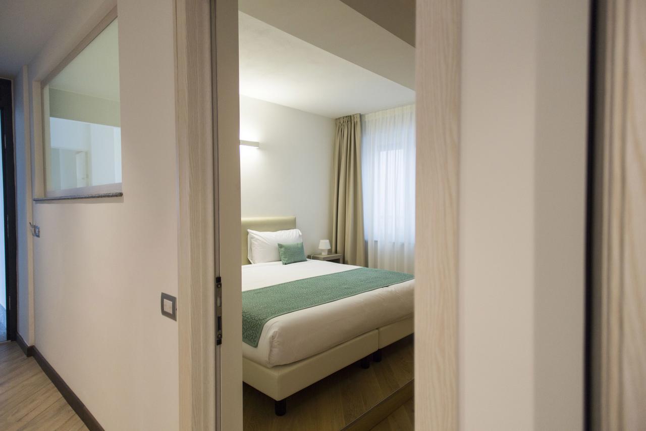 Hotel Ponti Angera Exteriér fotografie