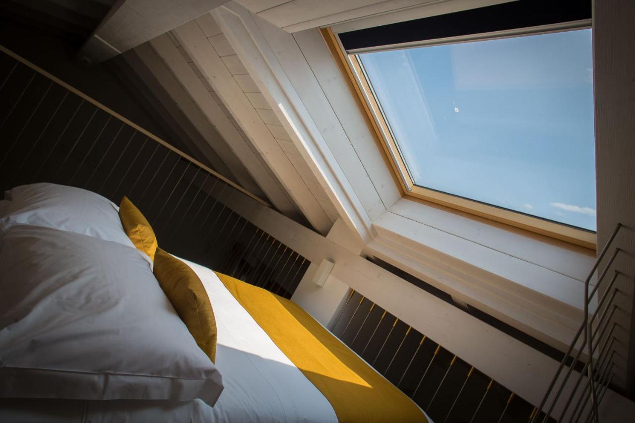 Hotel Ponti Angera Exteriér fotografie