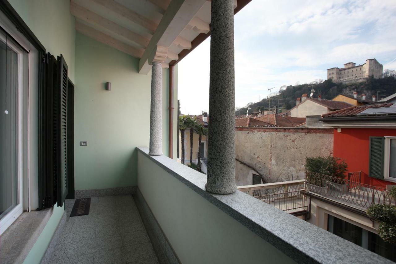 Hotel Ponti Angera Exteriér fotografie